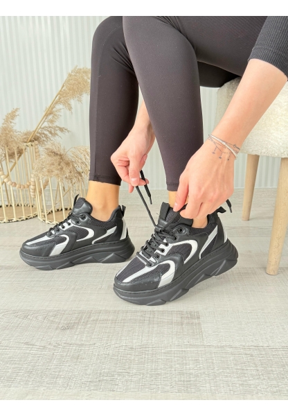 Cata Siyah Cilt Beyaz Detaylı Spor Ayakkabı