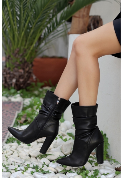 Erita Siyah Cilt Topuklu Çizme