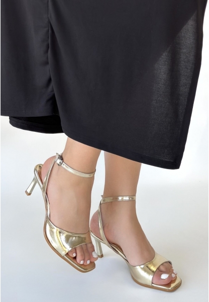 Lenya Gold Rugan Topuklu Ayakkabı